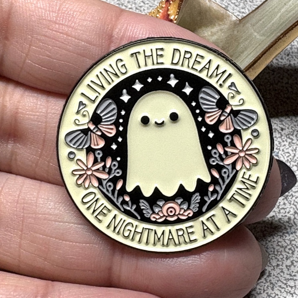 👻 pin/Halloween/spooky/fun-enamel/metal